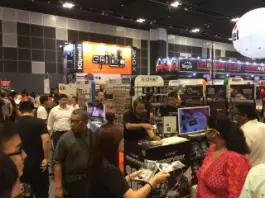 Fiera informatica di Singapore 2016