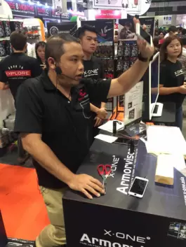 Fiera informatica di Singapore 2016
